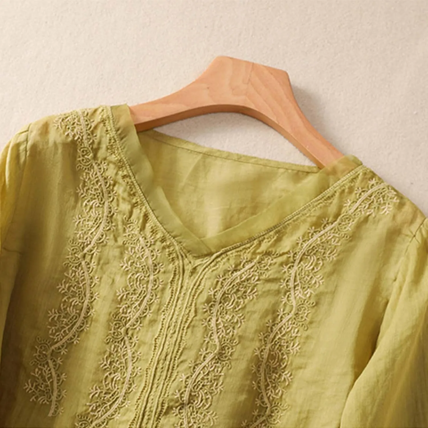 Cotton Linen Tops for Women Summer 3/4 Sleeve Vintage Embroidery Shirts Casual Loose Tunic Tee Floral Printed Blouse
