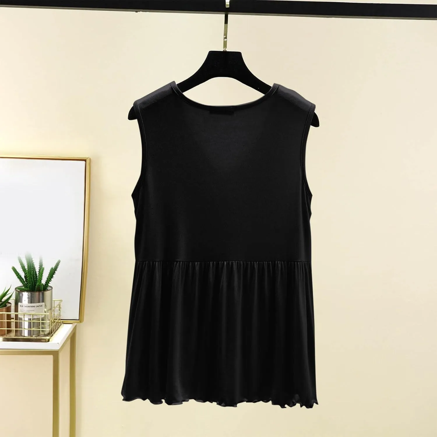 Oplxuo Women Sleeveless Tank Top V-Neck Ruffle Hem Camisole Casual Loose Layering Cami Undershirt for Yoga