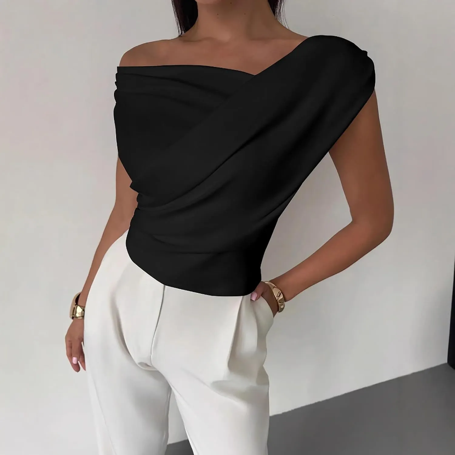 Women Off The Shoulder Top 2025 Summer Sleeveless Ruched T Shirt Fashion Asymmetrical Slim Fit Y2K Going Out Tops