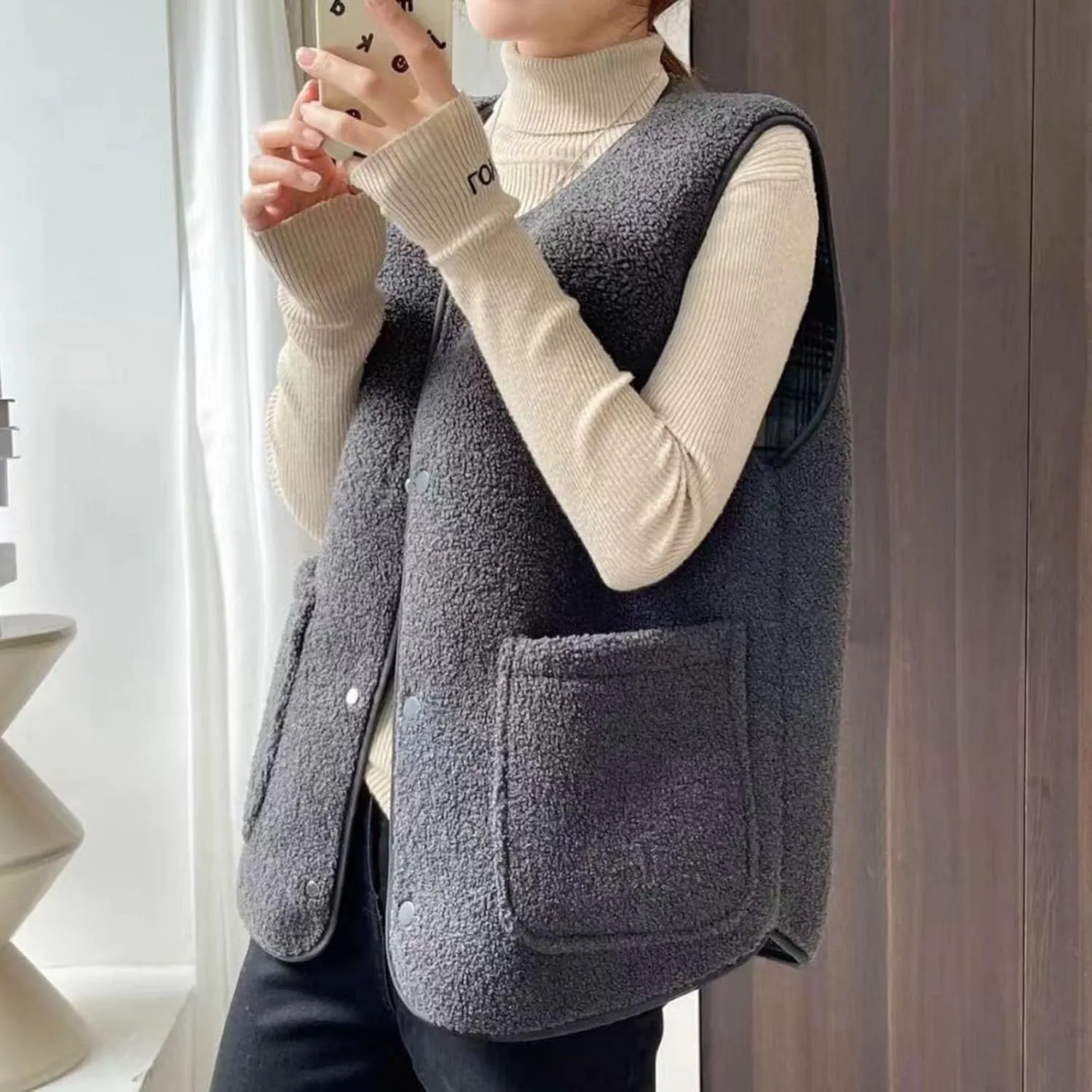 Womens Reversible Plaid Sherpa Vest Fuzzy Fleece Jacket Lightweight Cozy Sleeveless Cardigan Button Up Waistcoat Gilet
