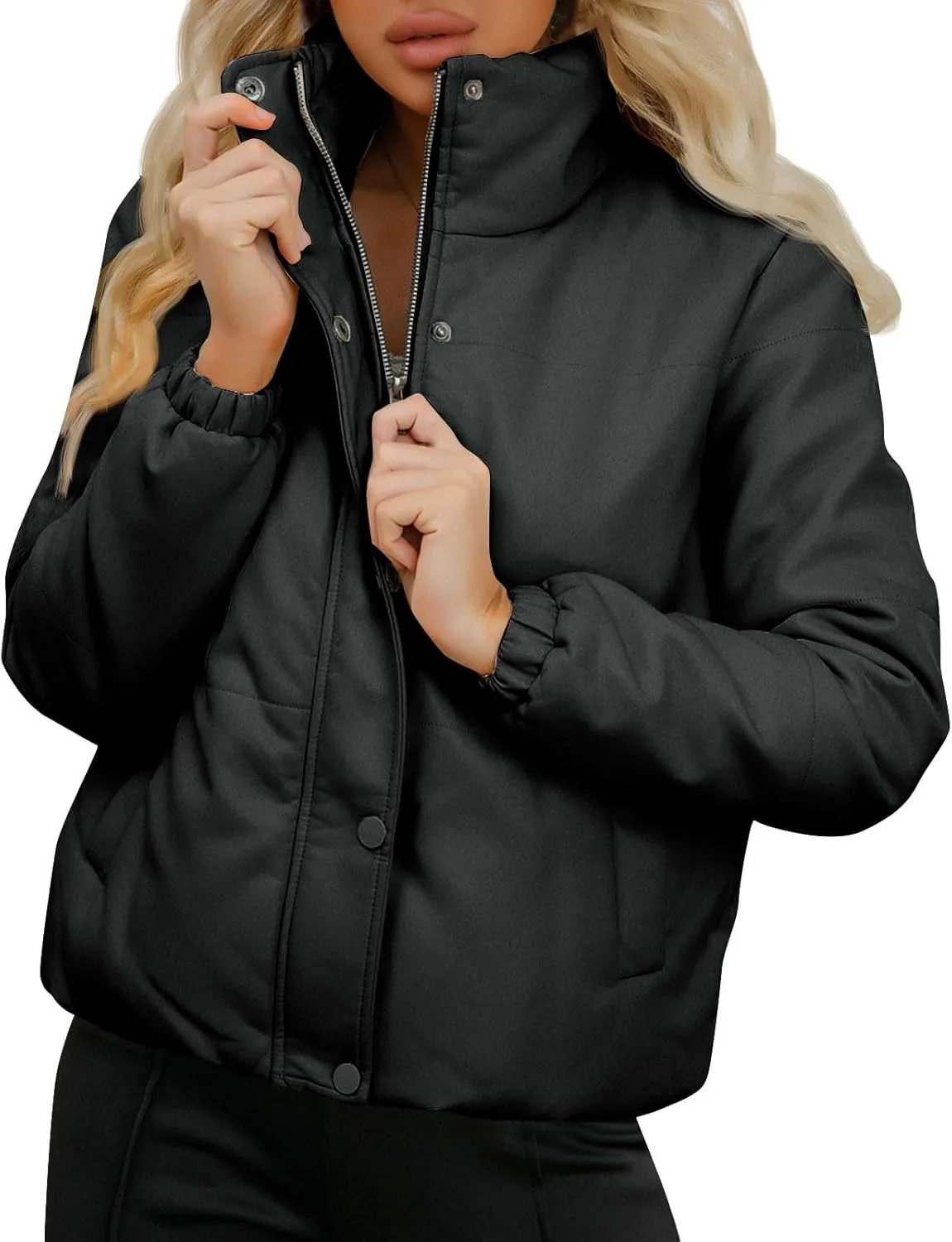 Women's Winter Puffer Jacket Long Sleeve Zip Up Quilted Baggy Warm Short Puffer Down Coats Hooded with Pockets